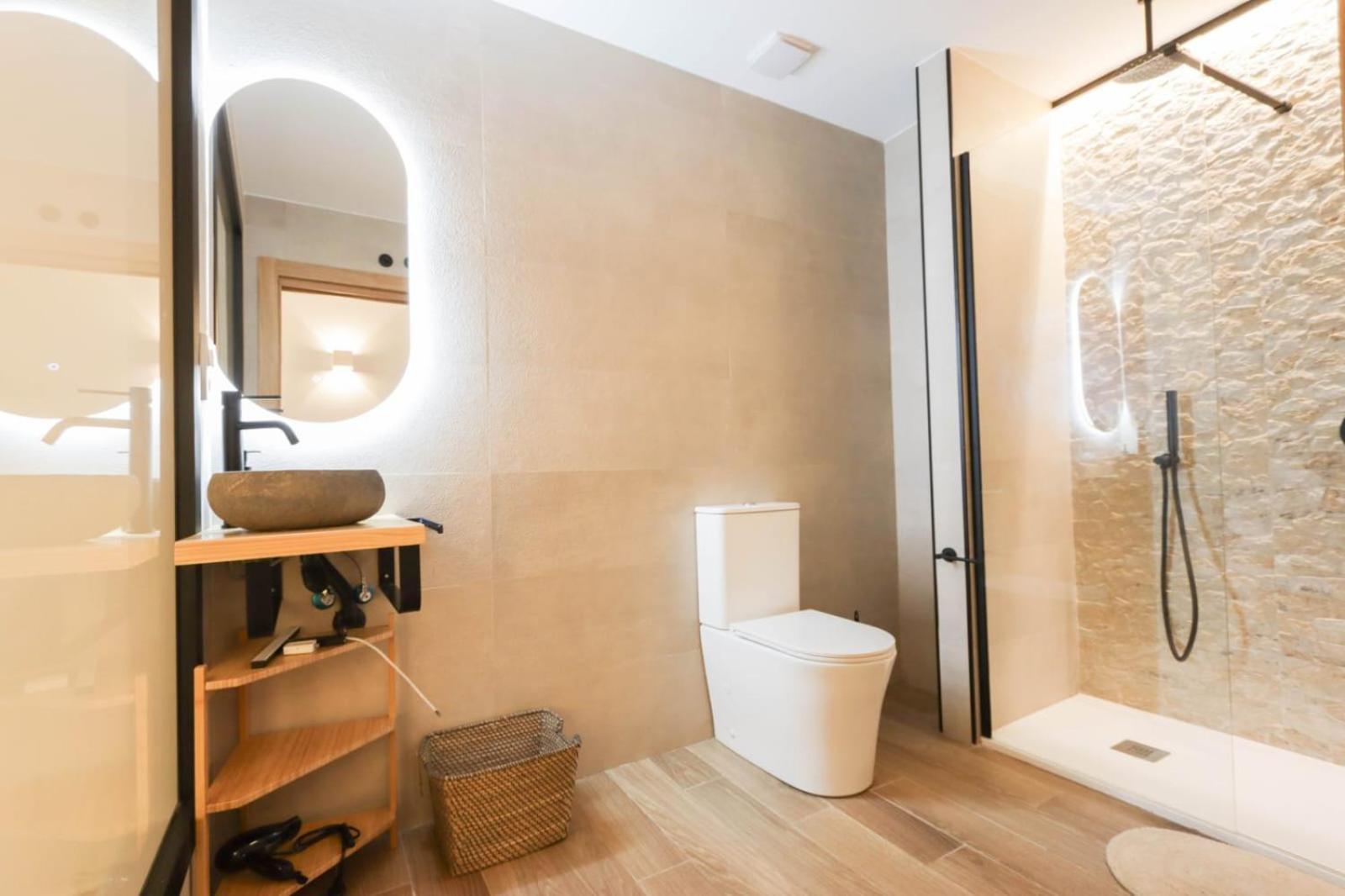 Hostal Roca 26 Валенсия Екстериор снимка